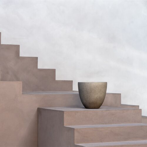 Luca Lifestyle | Pflanzgefäß Grigio New Egg Pot 55×46 | Naturbeton